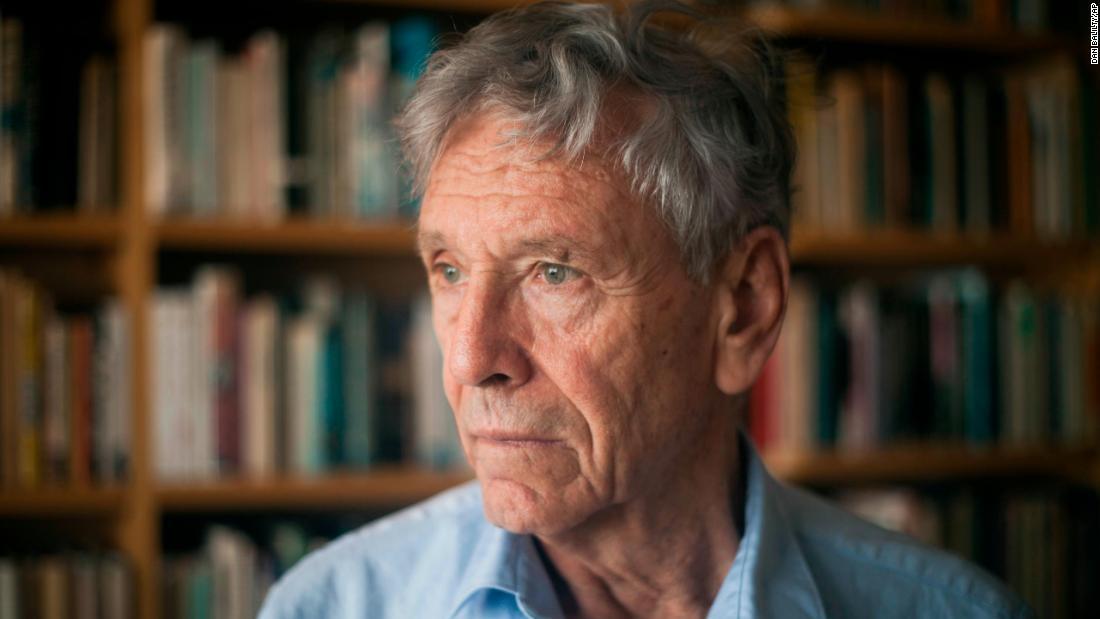 イスラエルの作家、アモス・オズ氏が死去 79歳 - CNN.co.jp