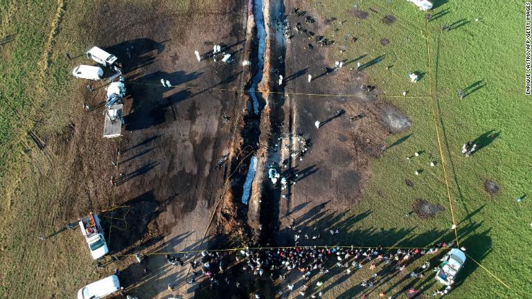 爆発現場の上空写真＝１９日/Enrique Castro/AFP/Getty Images