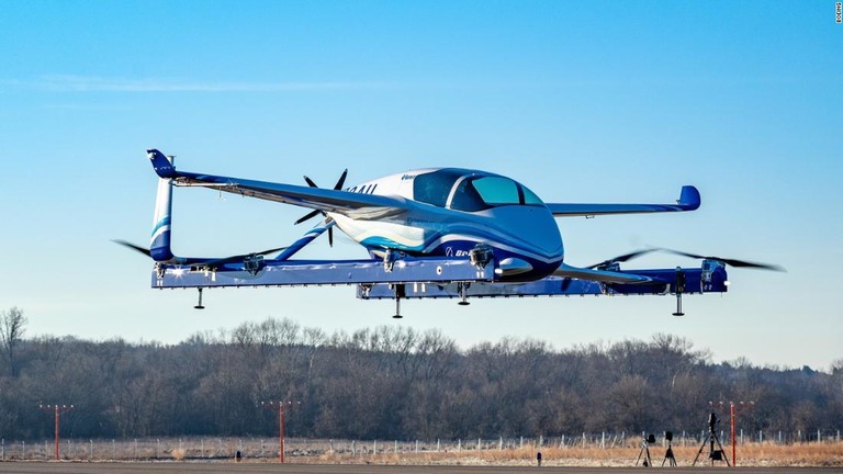 自動的に稼働する「空飛ぶタクシー」の試験飛行が成功した/Boeing