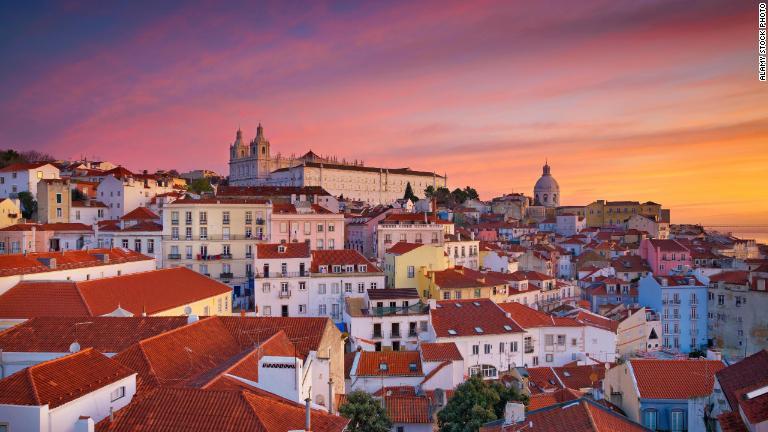 フードシーンの人気が最近急上昇しているというポルトガルの首都リスボン/Alamy Stock Photo