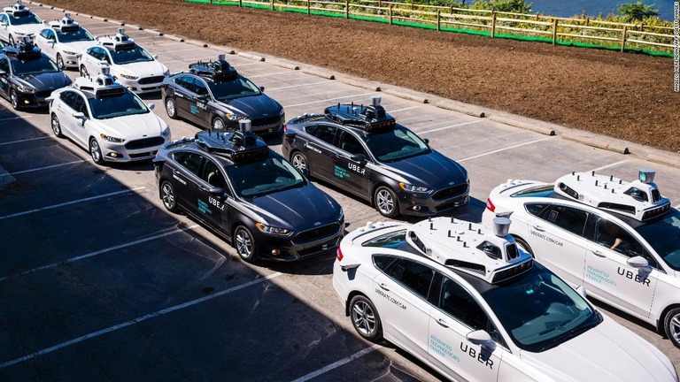 自動運転車の公道走行を２０２１年までに実現すると英政府が発表/ANGELO MERENDINO/AFP/Getty Images