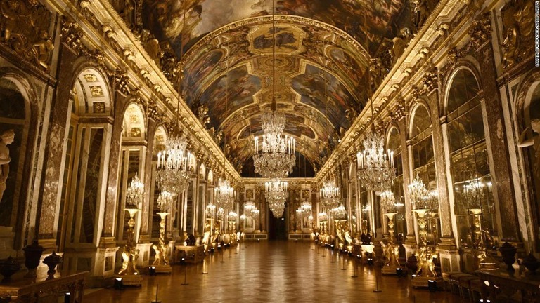 ゴーン被告について、ベルサイユ宮殿の豪華挙式にルノーの資金を流用した疑惑が浮上/MARTIN BUREAU/AFP/Getty Images