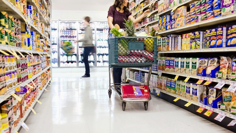 高度に加工された食品の摂取と早死にのリスクとの間に関連があるとの研究結果が出た/Getty Images