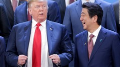 「安倍首相がノーベル平和賞に推薦」　トランプ氏発言、首相は否定せず