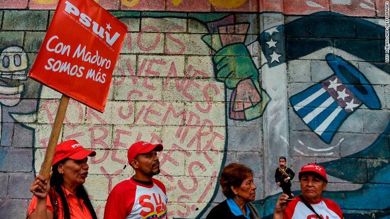 政権支持者による集会＝１月２６日/Luis Robayo/AFP/Getty Images
