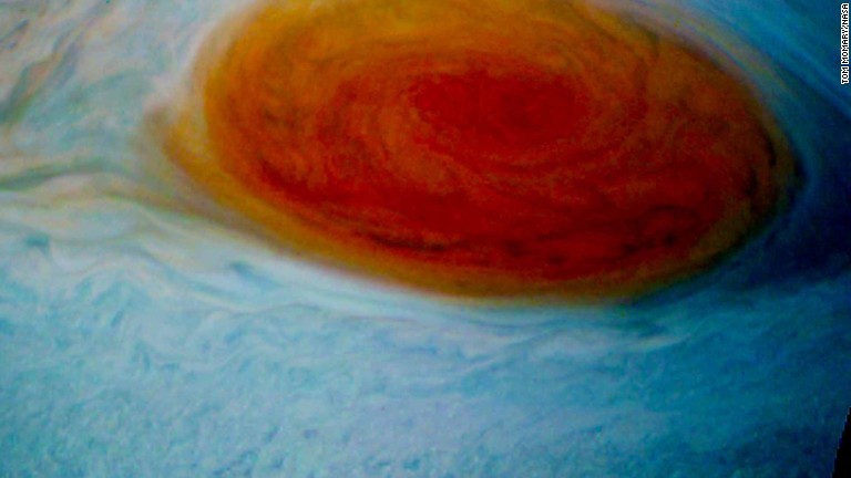 色味を調整した「大赤斑」/Tom Momary/NASA
