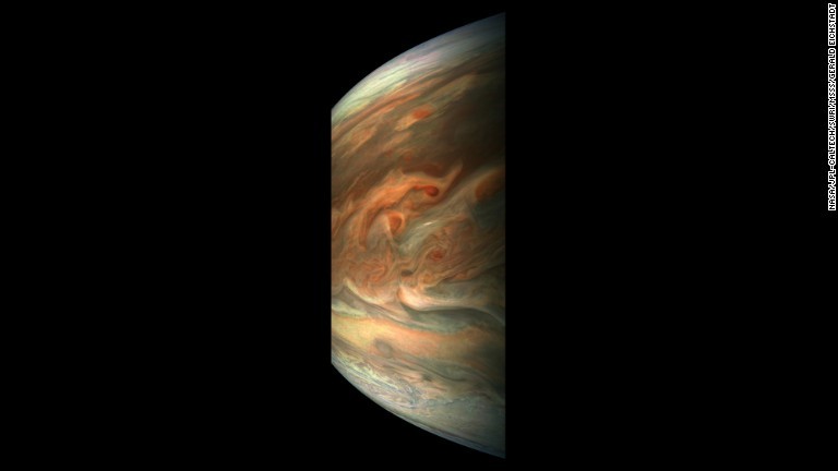 フライバイによって撮影された木星の様子/NASA/JPL-Caltech/SwRI/MSSS/Gerald Eichstädt