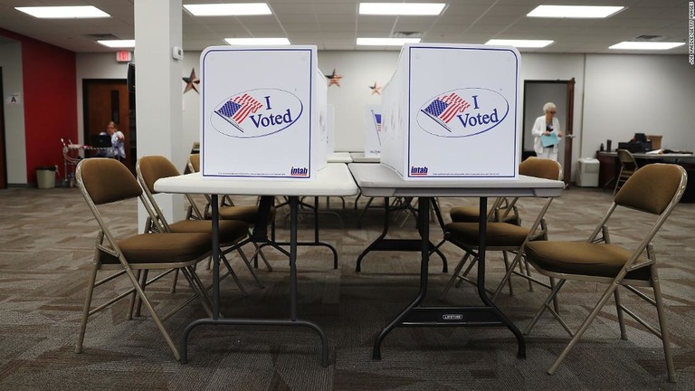 昨年の米中間選挙で、ロシアが投票結果などへの介入を試みていたという/Joe Raedle/Getty Images