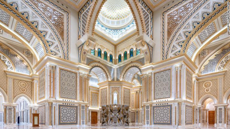 「グレート・ホール」は最も複雑なデザインの部屋のひとつ/Courtesy Qasr Al Watan