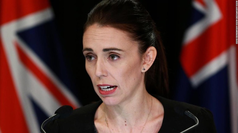 ＮＺのアーダーン首相。銃規制を強化する考えを明らかにした/Hagen Hopkins/Getty Images AsiaPac/Getty Images