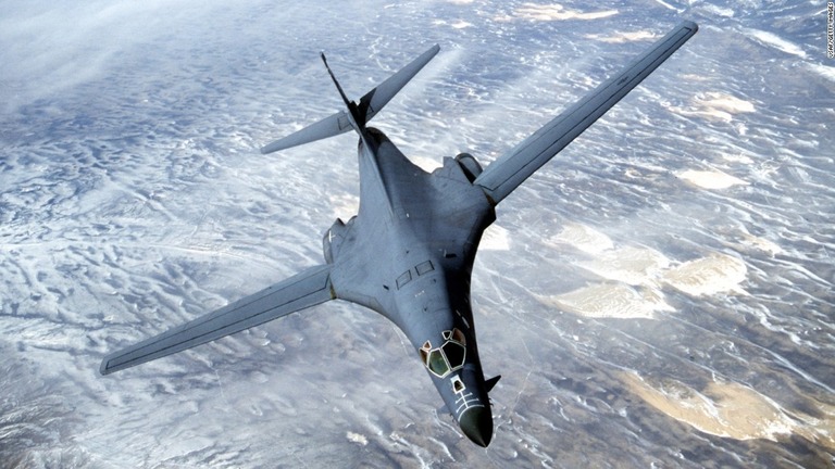 爆撃機「Ｂ１」の射出座席のパラシュートに安全上の懸念が生じたとして点検の指示が出た/USAF/Getty Images