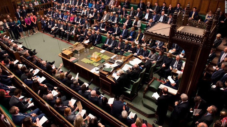 英議会でメイ首相の離脱協定案に代わる４案の投票が行れたものの、すべて否決された/Mark Duffy/AP