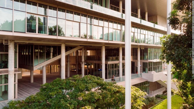 エネルギーの収支がゼロの「ＺＥＢ（ネット・ゼロ・エネルギー・ビル）」が誕生した/Rory Gardiner/School of Design & Environment, National University of Singapore and Serie Architects