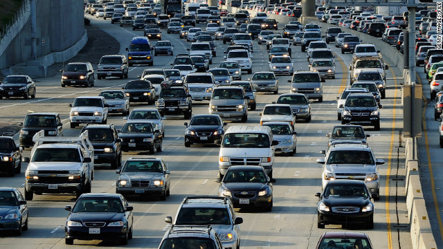 ジャージーシティーが、配車サービスに使われている車両に対して「照明看板」の設置を義務付ける条例の制定を検討している/Getty Images
