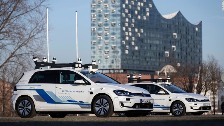 フォルクスワーゲンがハンブルクで自動運転の試験運用を行っている/Volkswagen