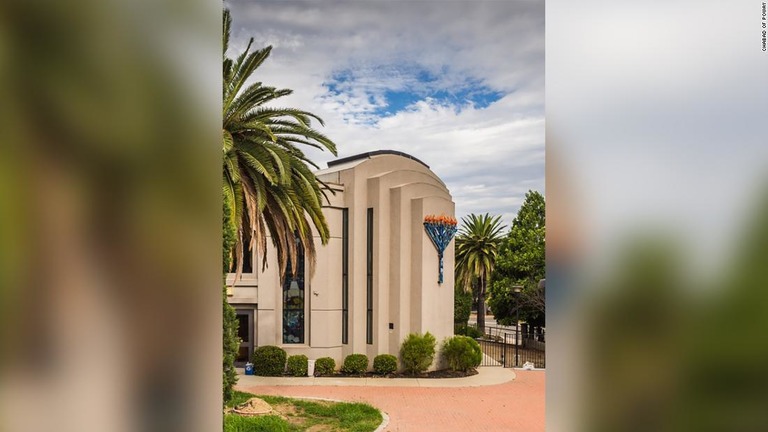 サンディエゴ郊外の街パウウェイにあるシナゴーグで銃撃事件が発生/Chabad of Poway