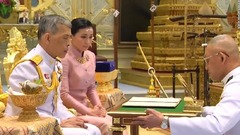 タイ国王、戴冠式を前に結婚を発表