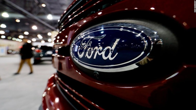 米フォードが７０００人規模の人員削減を明らかにした/Matt Slocum/AP
