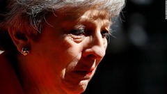 メイ英首相、辞任を表明　ＥＵ離脱実現できず