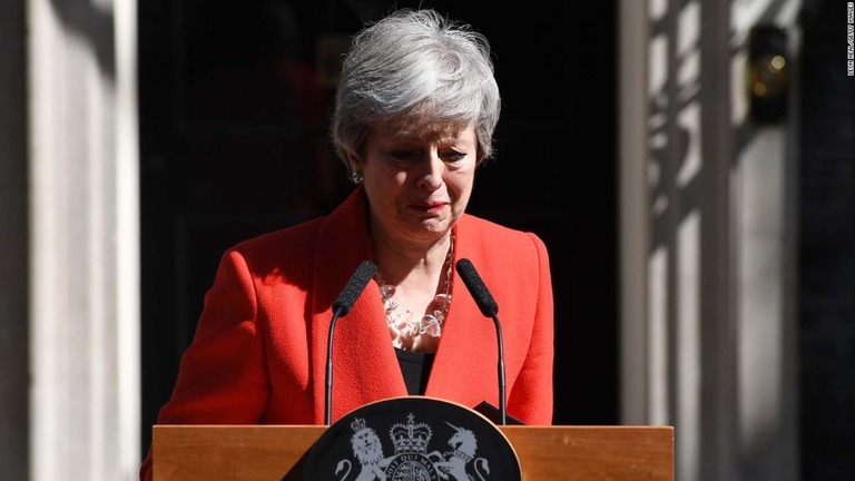 演説で涙を浮かべたメイ英首相/Leon Neal/Getty Images