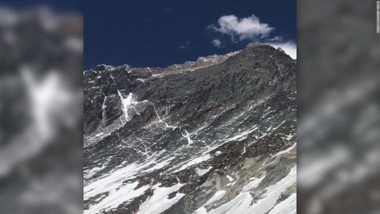 エベレストで死亡した英国人男性は、登山前に過密状態について警鐘を鳴らしていた/instagram/josh fisher
