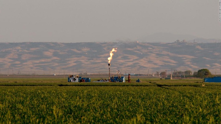 米エネルギー省が、輸出に向けた天然ガス製造施設の拡張計画を発表した/David McNew/Getty Images