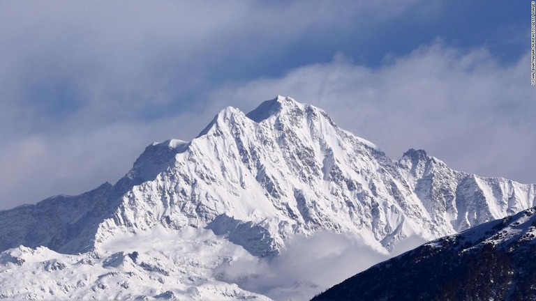ナンダデビ山東峰を目指した登山者８人が行方不明になっている/Vishal Bhatnagar/NurPhoto/Getty Images