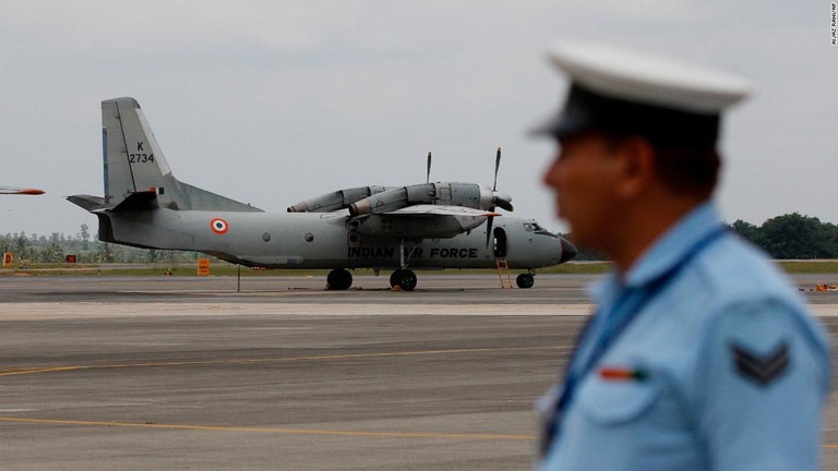 Cnn Co Jp インド軍輸送機 飛行中に消息絶つ １３人搭乗