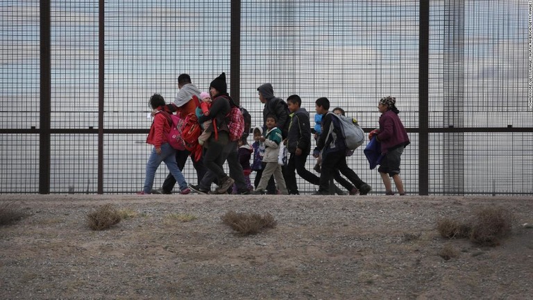 国を追われた難民や国内避難民は７０００万人を超えて過去最多を記録した/John Moore/Getty Images North America/Getty Images