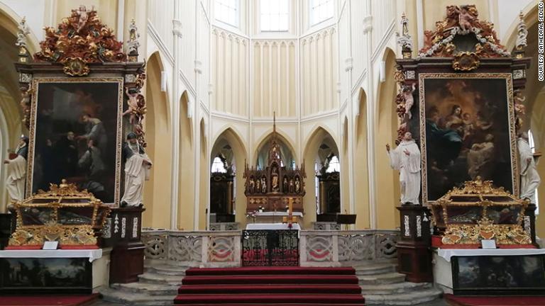 納骨堂と同じ敷地にあるセドレツ大聖堂はバロック・ゴシック様式の世界最古の例のひとつだ/Courtesy Cathedral Sedlec