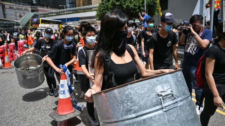 中国外務省高官が、香港のデモについてＧ２０で触れることは「許さない」と発言/HECTOR RETAMAL/AFP/Getty Images