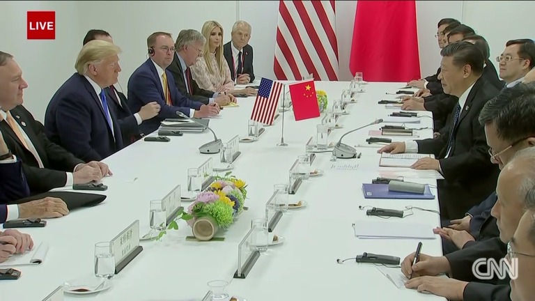 トランプ米大統領と中国の習近平国家主席が会談/CNN