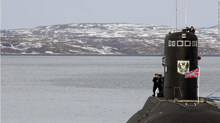 ロシアの潜水艇で火災が発生し、乗組員１４人が死亡した/ALEXANDER NEMENOV/AFP/Getty Images