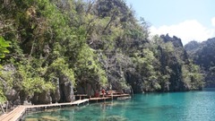 ８位は浜辺とジャングルの景観が素晴らしい「フィリピン最後の秘境」、パラワン島
