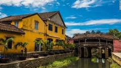 ６位はベトナム中部。写真に写っているのはホイアン市の旧市街にある日本橋