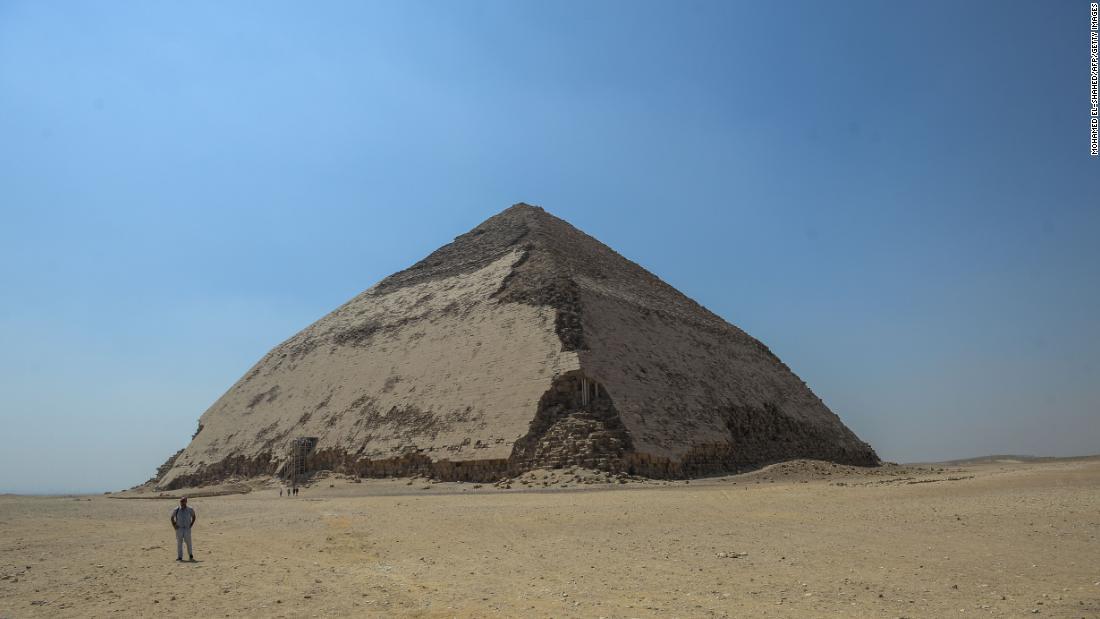 Cnn Co Jp エジプトの 屈折ピラミッド 半世紀ぶりに内部を一般公開
