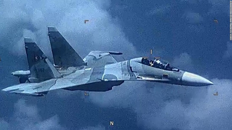 ベネズエラの戦闘機「ＳＵ３０フランカー」が米軍機に異常接近した/Michael Wimbish/U.S. Southern Command/DVIDS