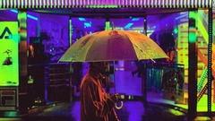 雨と透明のビニール傘は、ウォン氏の作品に繰り返し登場するモチーフだ
