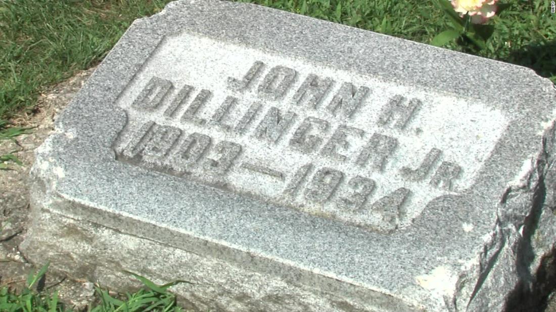 ジョン・デリンジャーはインディアナポリスの墓地に埋葬されている/WRTV