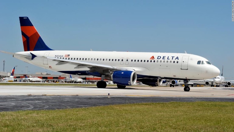 離陸直前の米デルタ機の操縦士が、飲酒の疑いで逮捕された/courtesy Delta Airlines