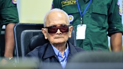 カンボジアのヌオン・チア元議長が死去、ポル・ポト派ナンバー２