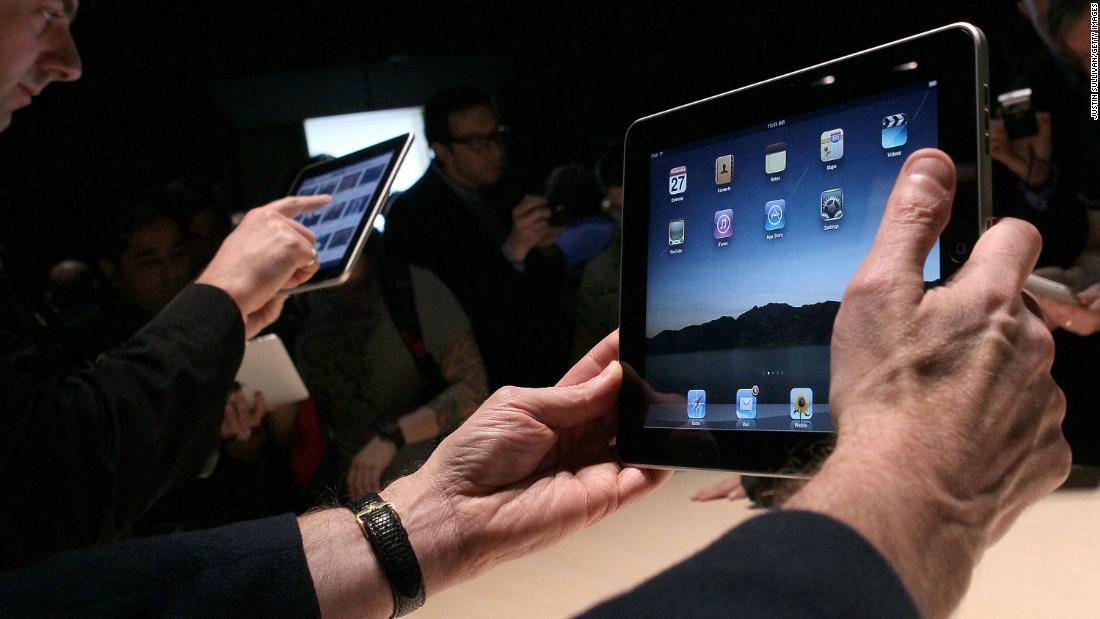 「ｉＰａｄ」（２００６年）/Justin Sullivan/Getty Images