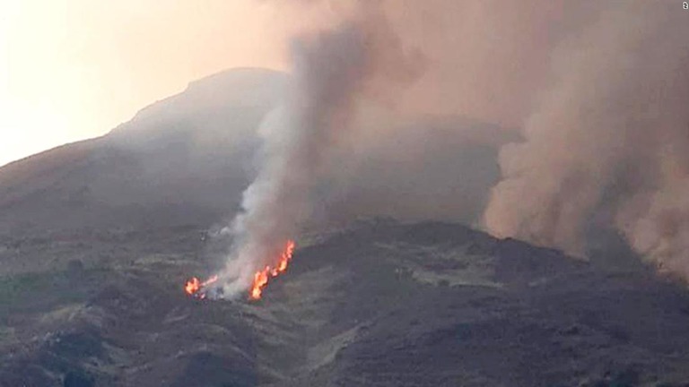 イタリア南部のストロンボリ島で大規模な火山の噴火が発生/AP