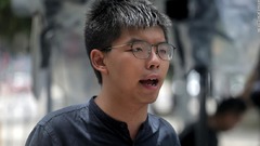 香港警察、民主派の中心人物３人を逮捕
