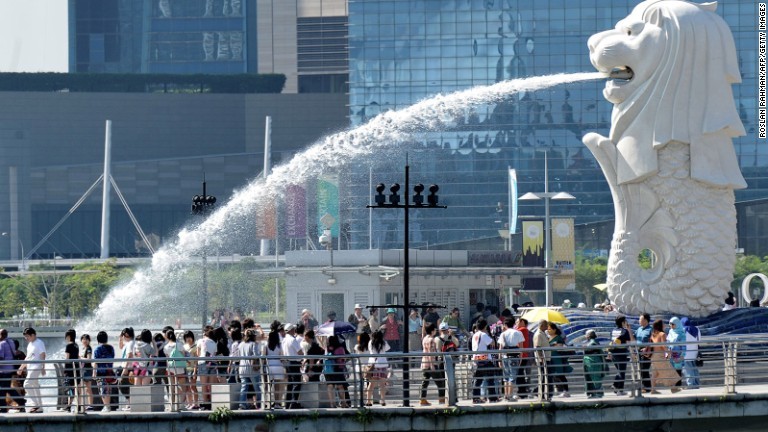 ５位、シンガポール：１４６７万人/ROSLAN RAHMAN/AFP/Getty Images