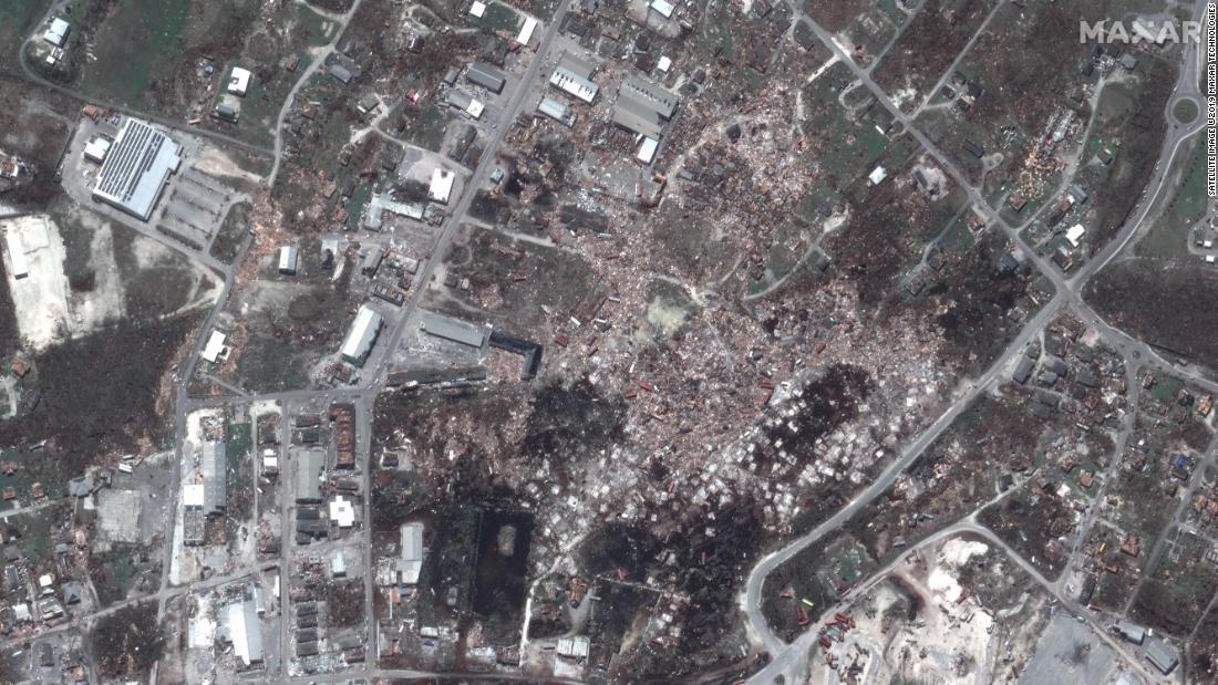 被災後のマーシュハーバー中心部＝２０１９年９月５日/Satellite image ©2019 Maxar Technologies