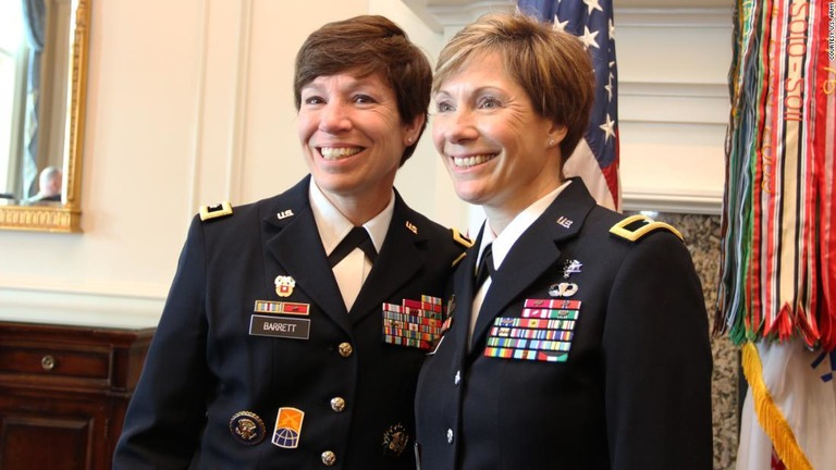 米陸軍に、同軍では初めてとみられる姉妹同士の将軍が誕生した/Courtesy U.S. Army