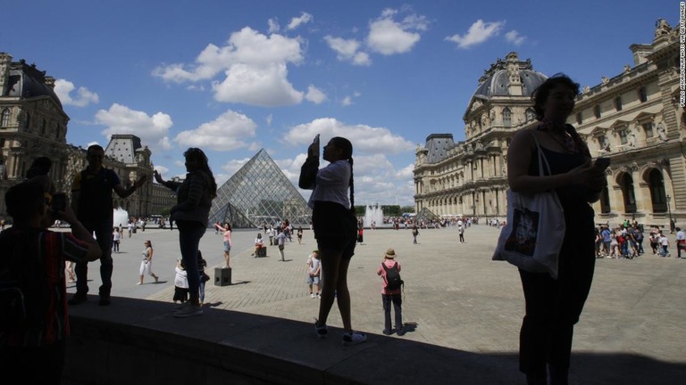 フランスで今夏、猛暑に起因する死者の数が１４３５人に達した/Paulo Amorim/NurPhoto via Getty Images