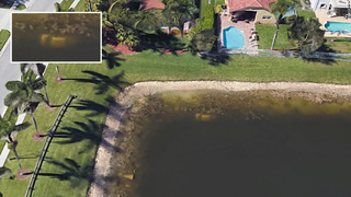 グーグルアースで池に沈んだ車が発見された
