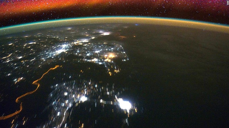 Cnn Co Jp ｎａｓａ 大気圏観測衛星 ｉｃｏｎ 打ち上げ 地球と宇宙の天候の関係探る